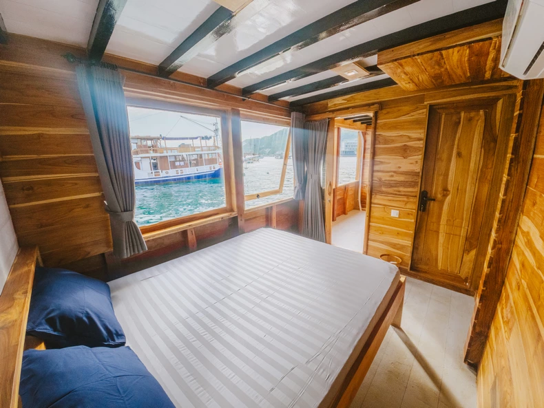 Signature Cabin 1