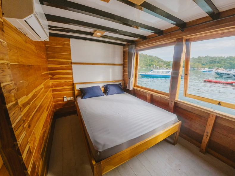 Signature Cabin 1