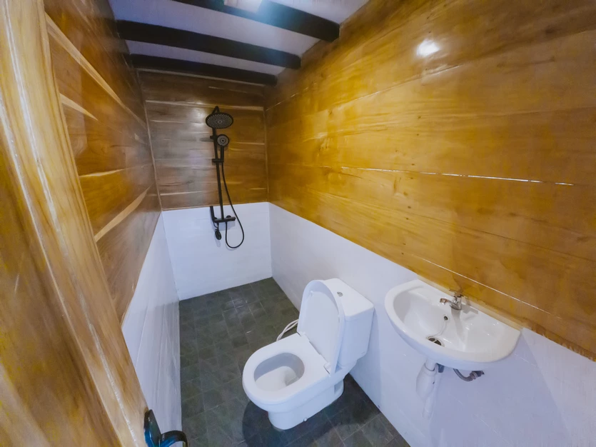 Signature Cabin 2