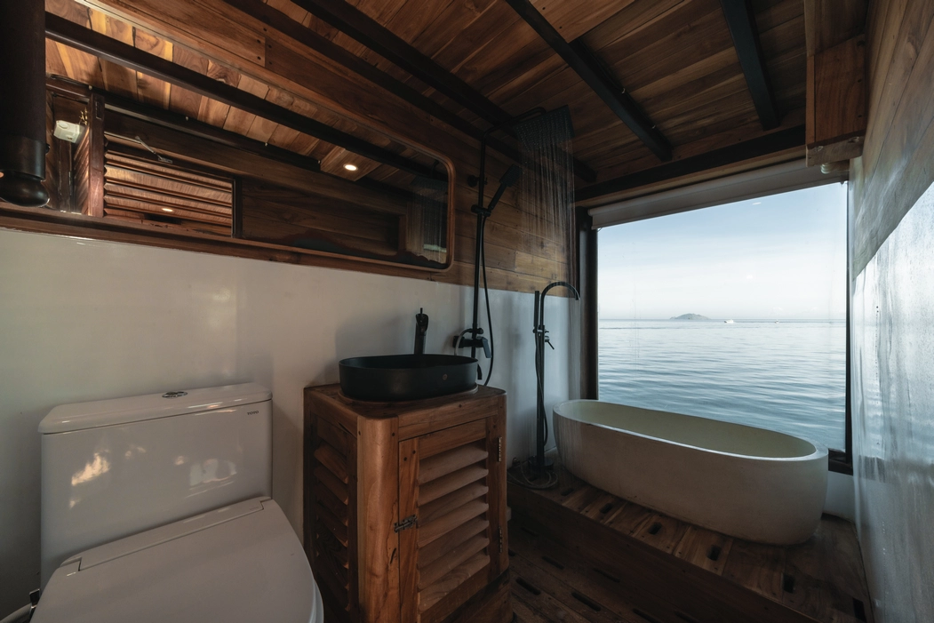 Misool Cabin