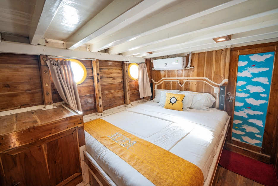 Superior Cabin 2