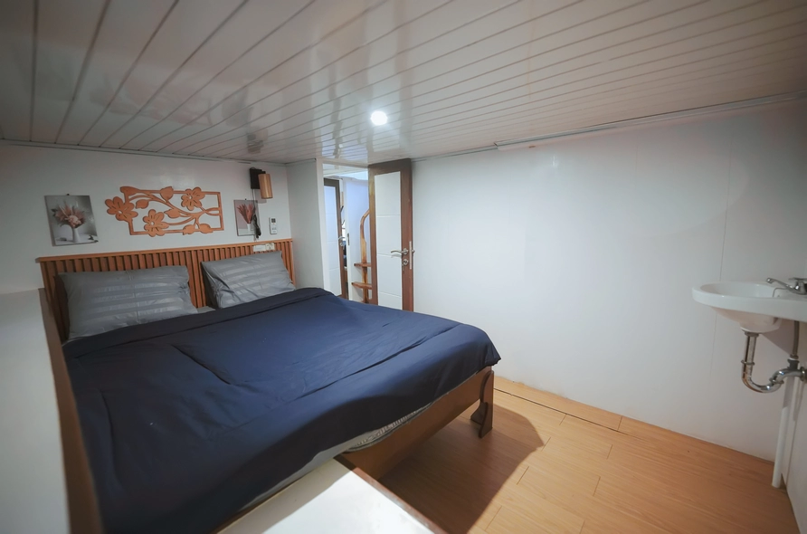 Superior Cabin 2