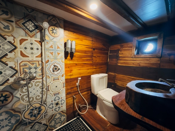 Deluxe Cabin 2