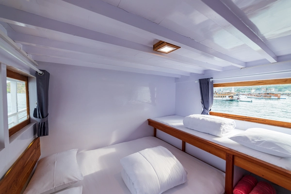 Triple Cabin 1