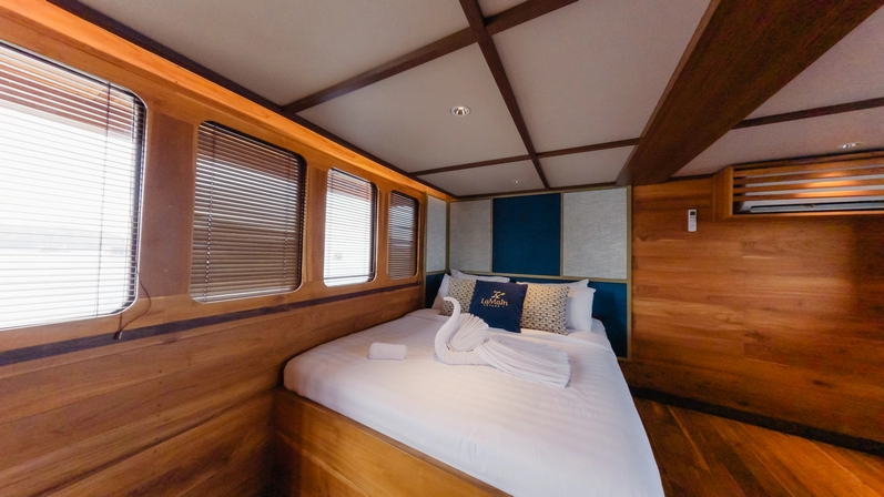 Osaka Cabin
