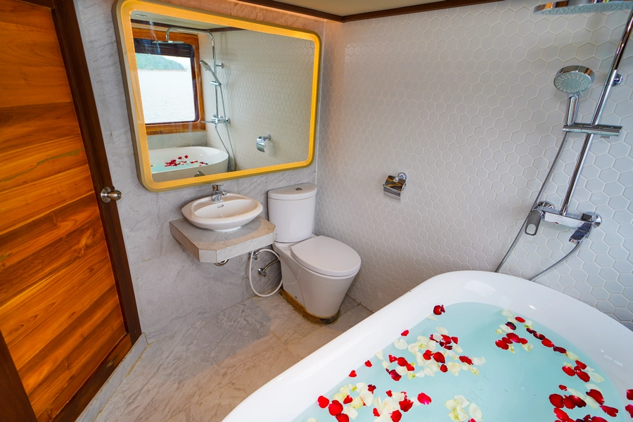 Osaka Cabin