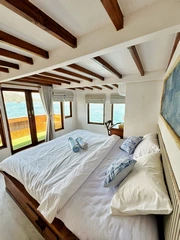 Hanoman Cabin