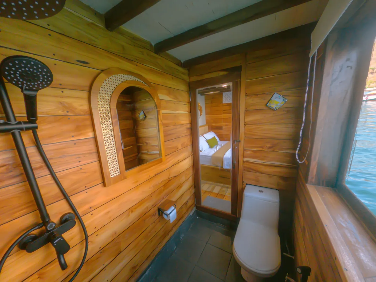 Deluxe Cabin
