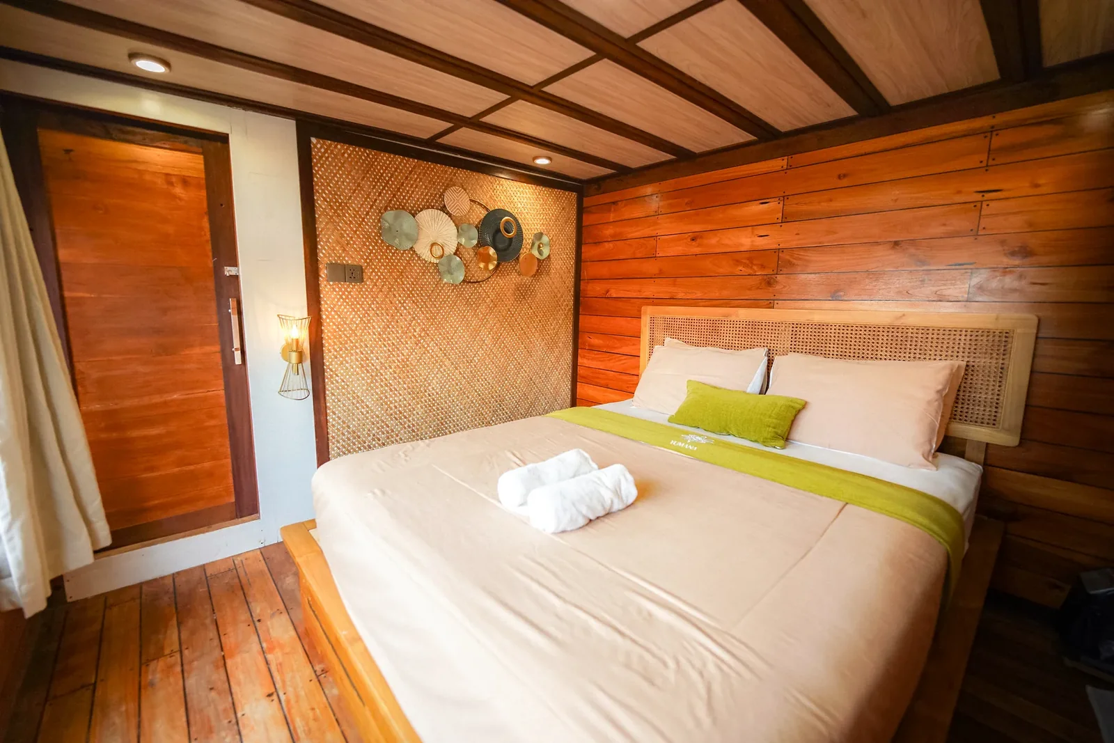 Signature Cabin