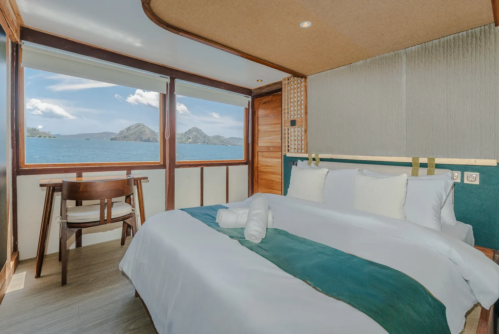 Deluxe Cabin
