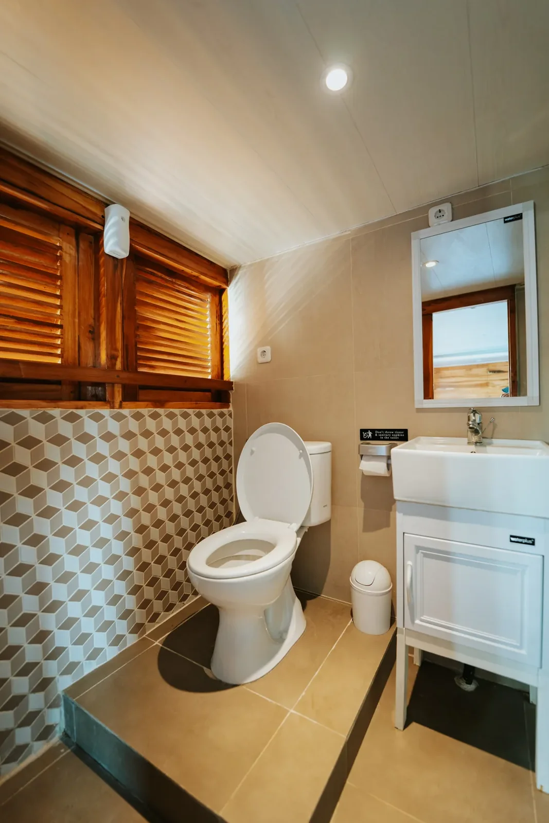 Sapphire Cabin
