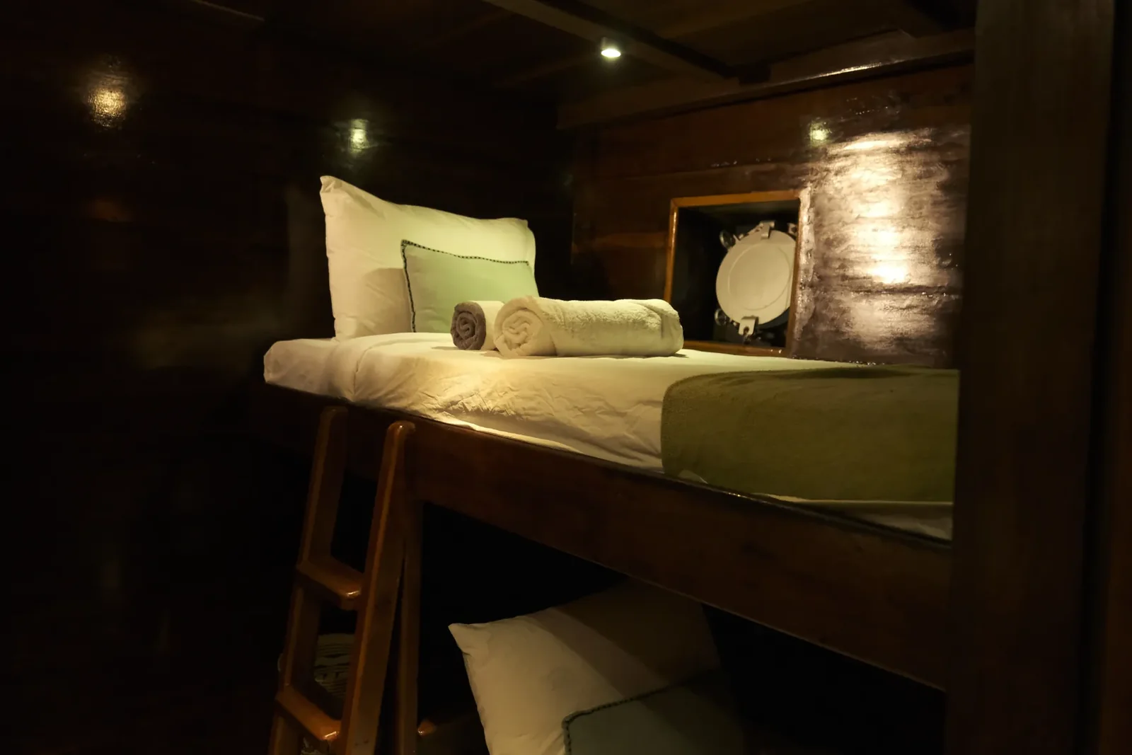 Deluxe Cabin 2