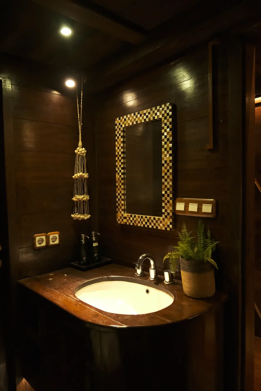 Deluxe Cabin 2