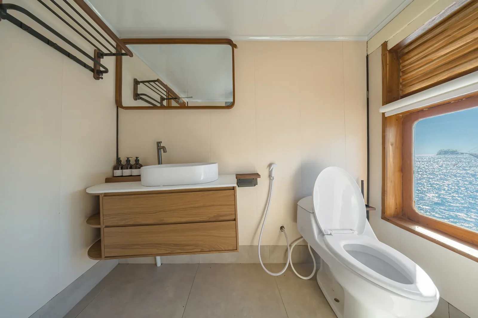 Master Cabin 1