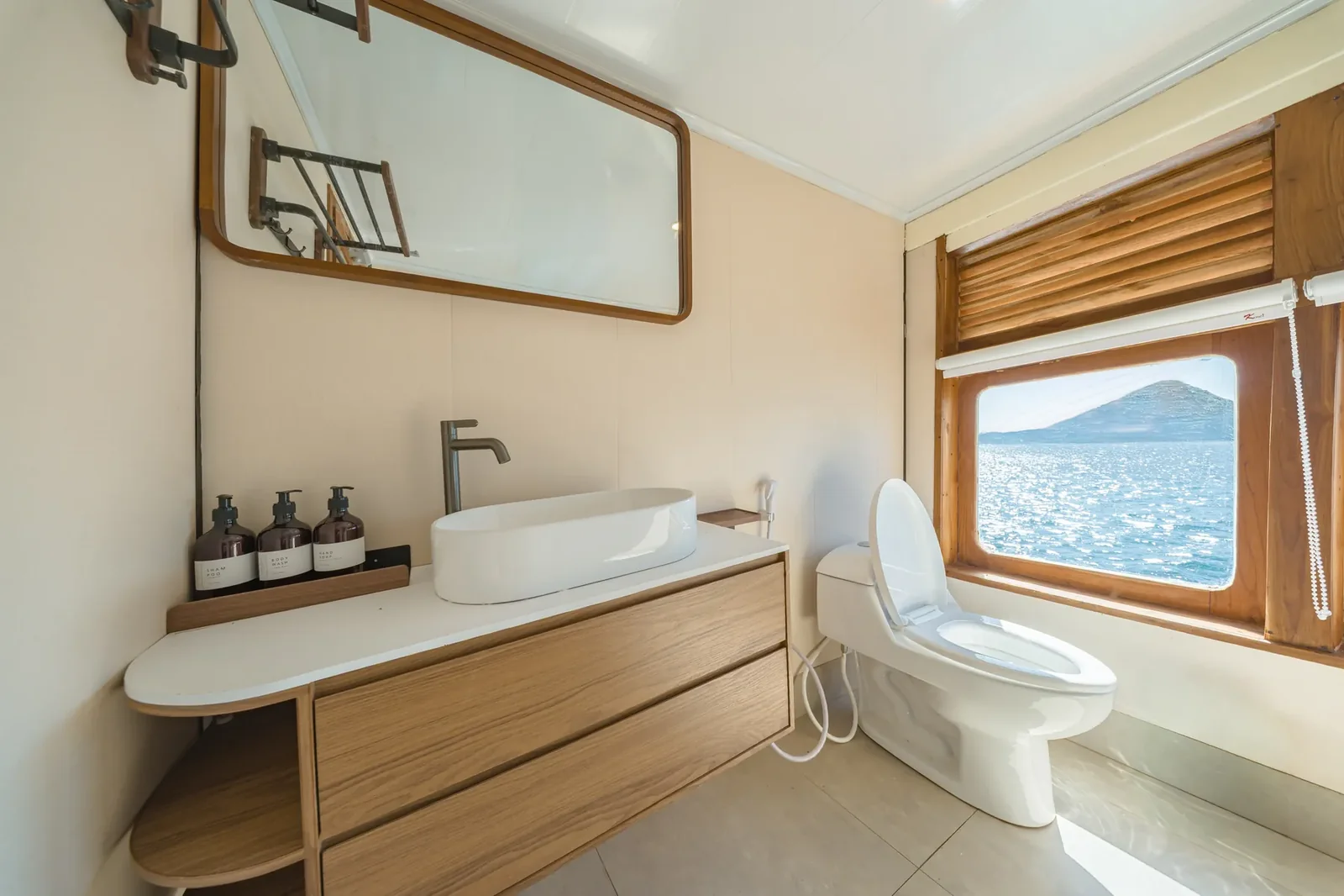 Master Cabin 1