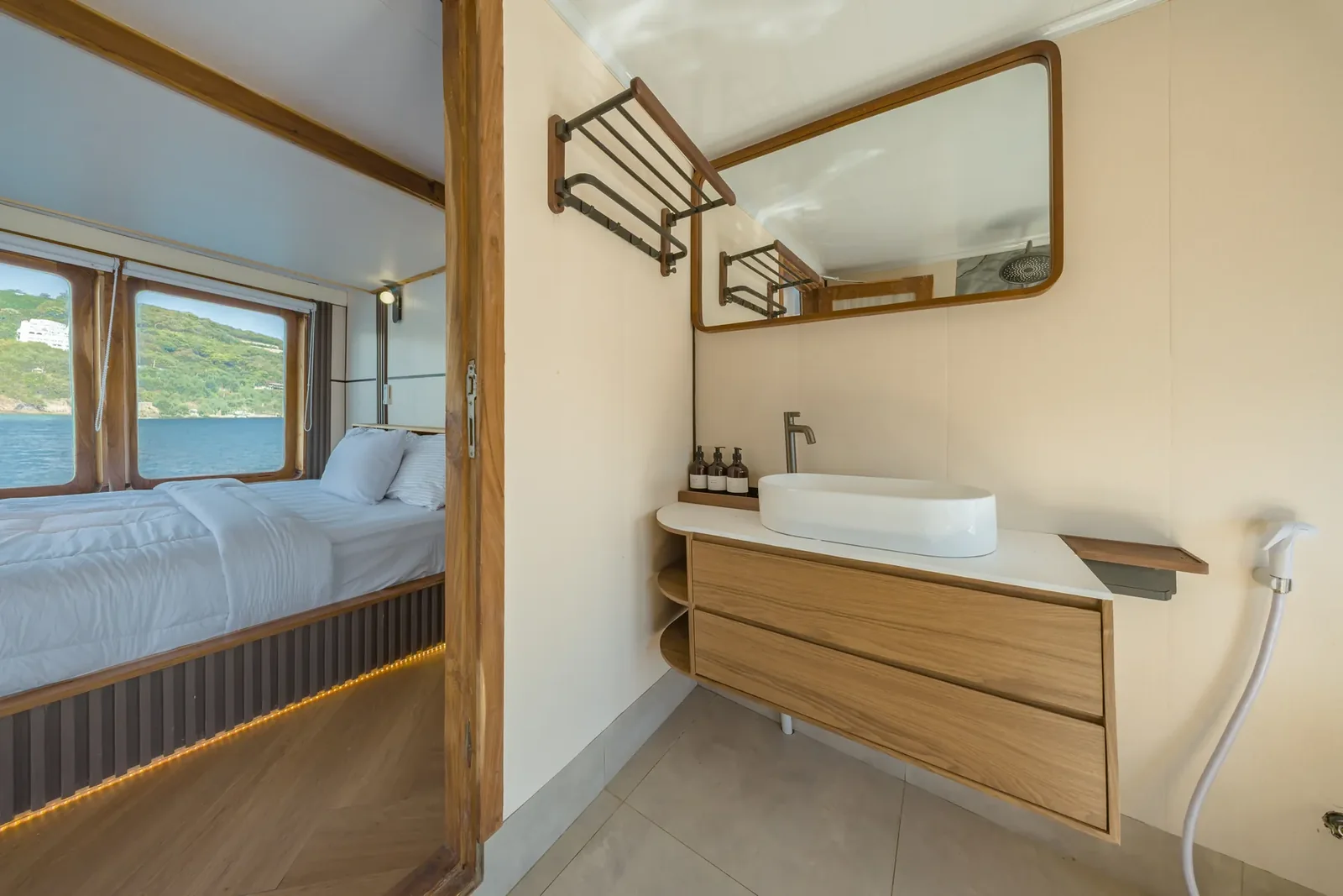 Master Cabin 1