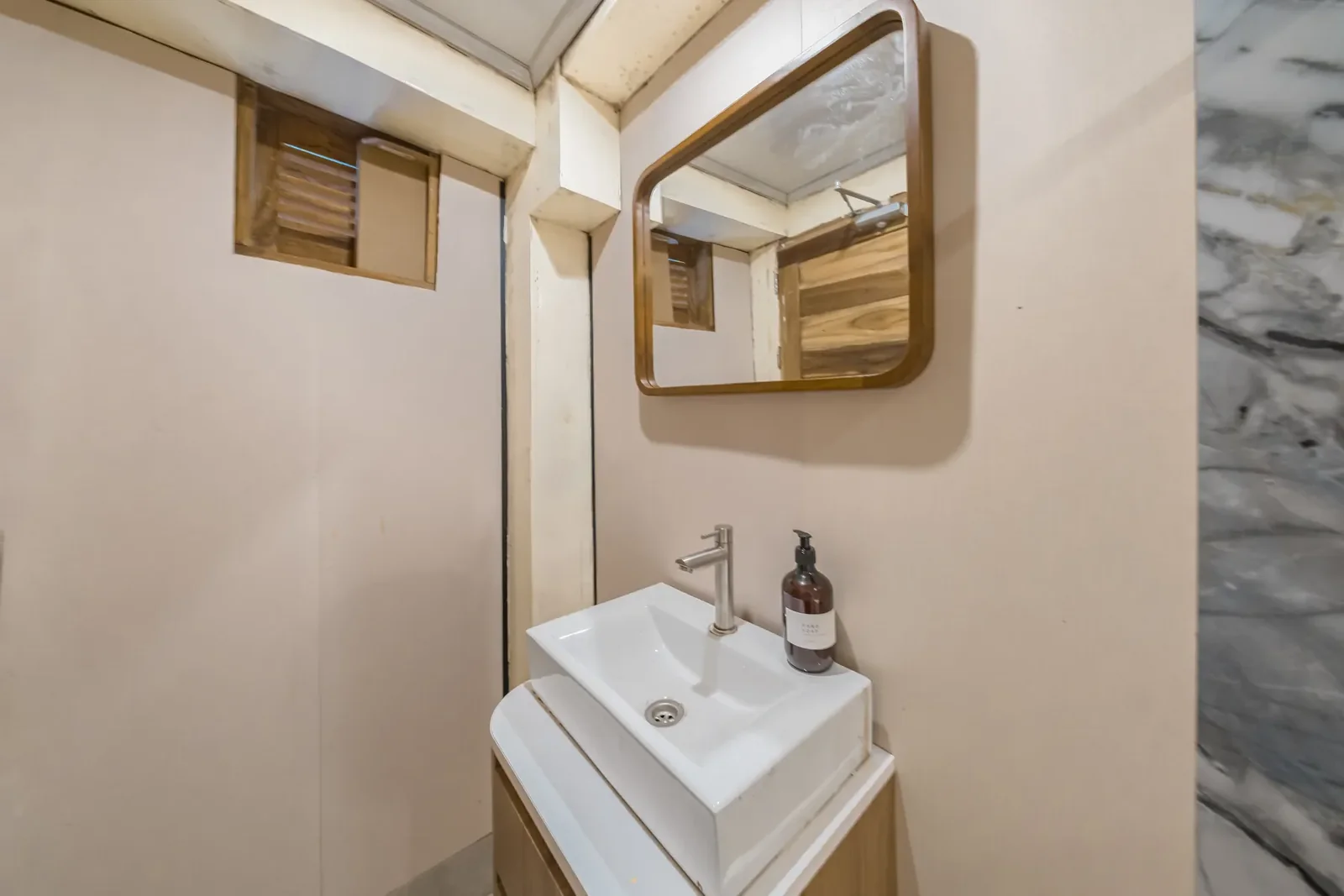 Superior Cabin