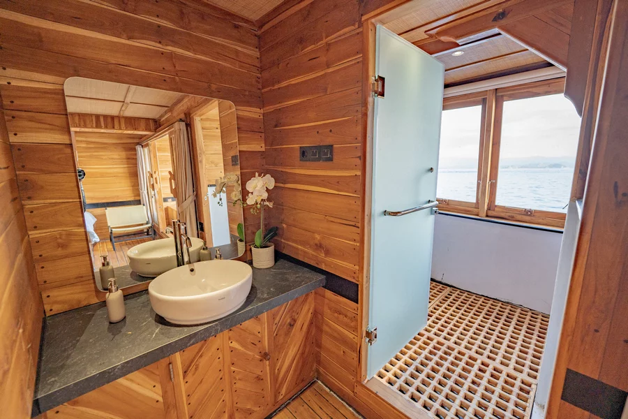 Master Cabin 2