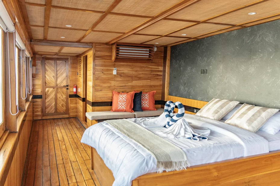 Royal Master Cabin 1
