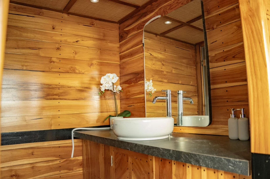 Royal Master Cabin 2