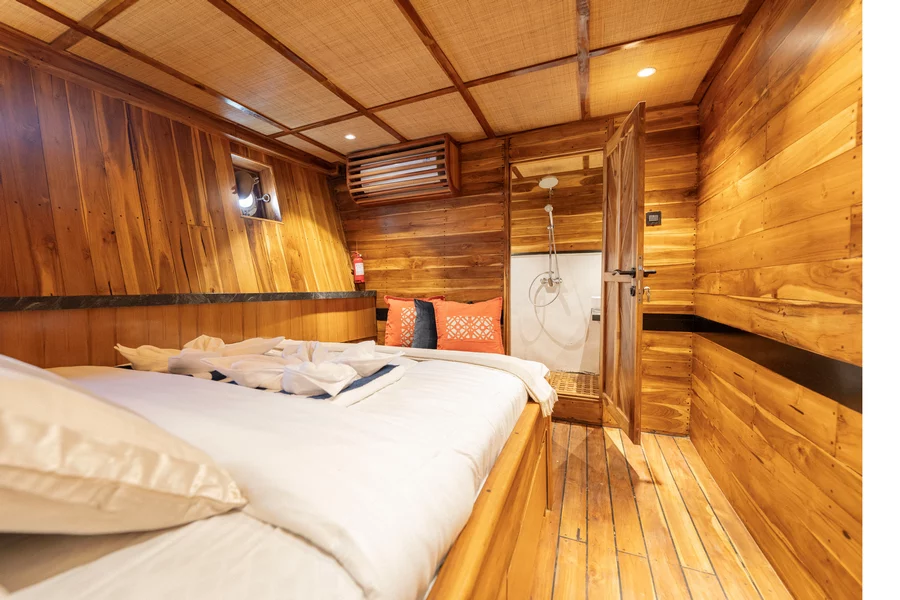 Superior Cabin 2