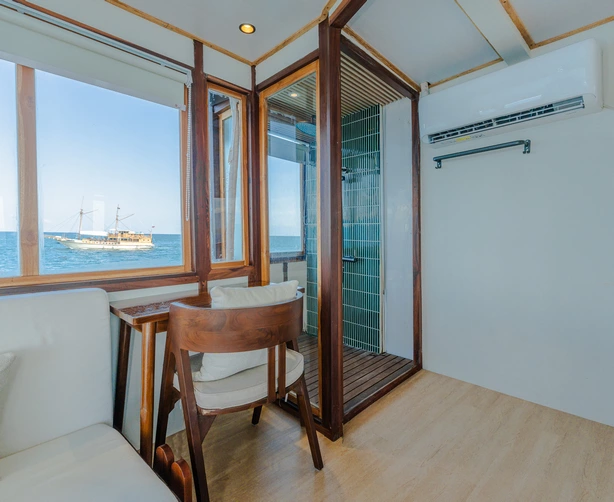 Royal Master Cabin