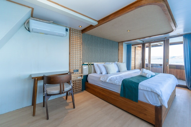 Signature Cabin 2