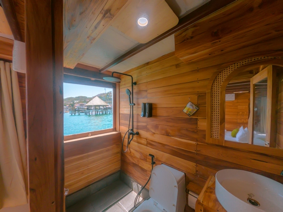 Deluxe Cabin 1