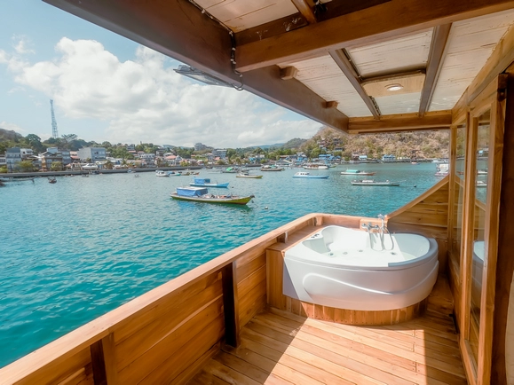 Royal Suite Cabin