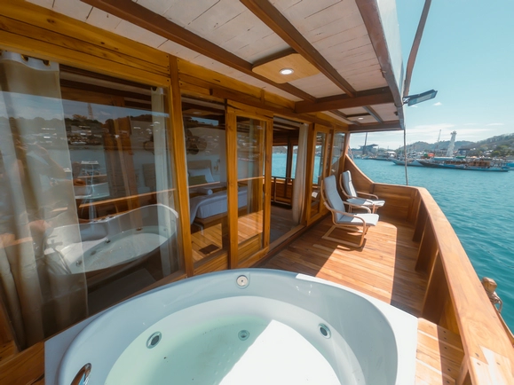 Royal Suite Cabin