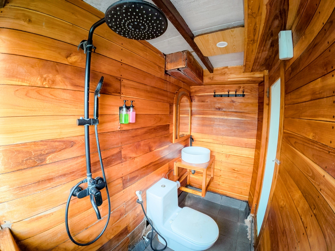 Signature Cabin 1