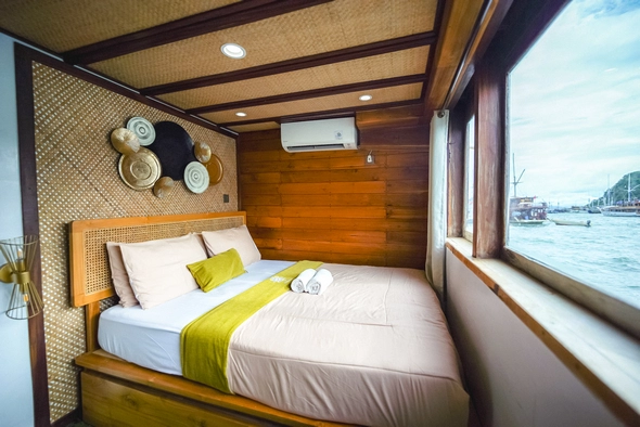 Signature Cabin 1