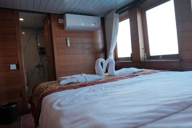 Deluxe Cabin 2