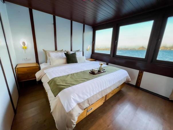 Deluxe Cabin 4