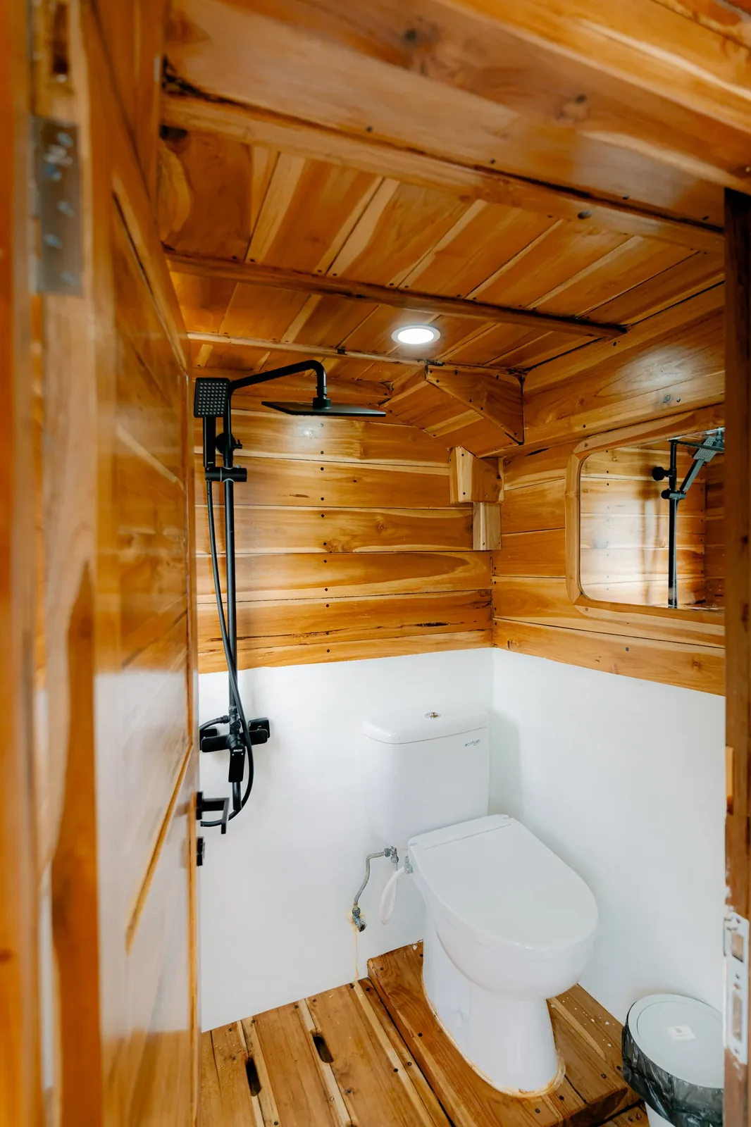 Nirwana Cabin