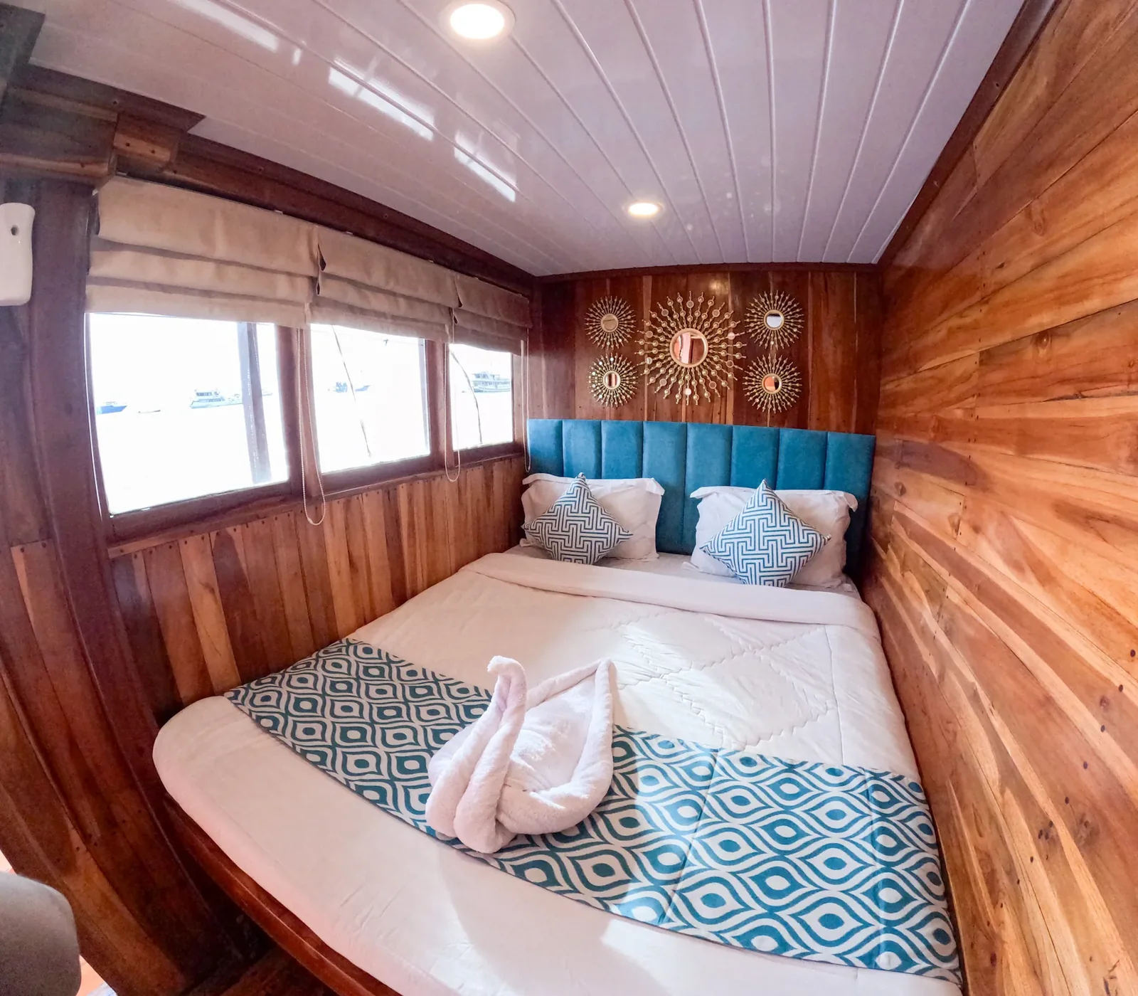 Deluxe Cabin