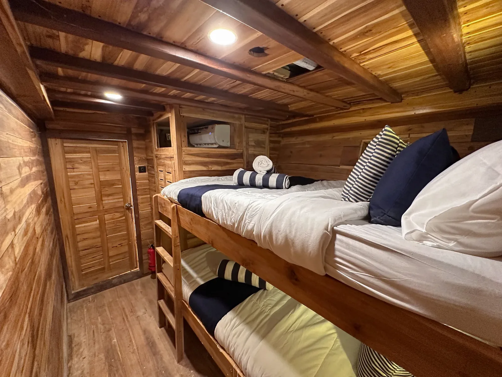 Coral Cabin