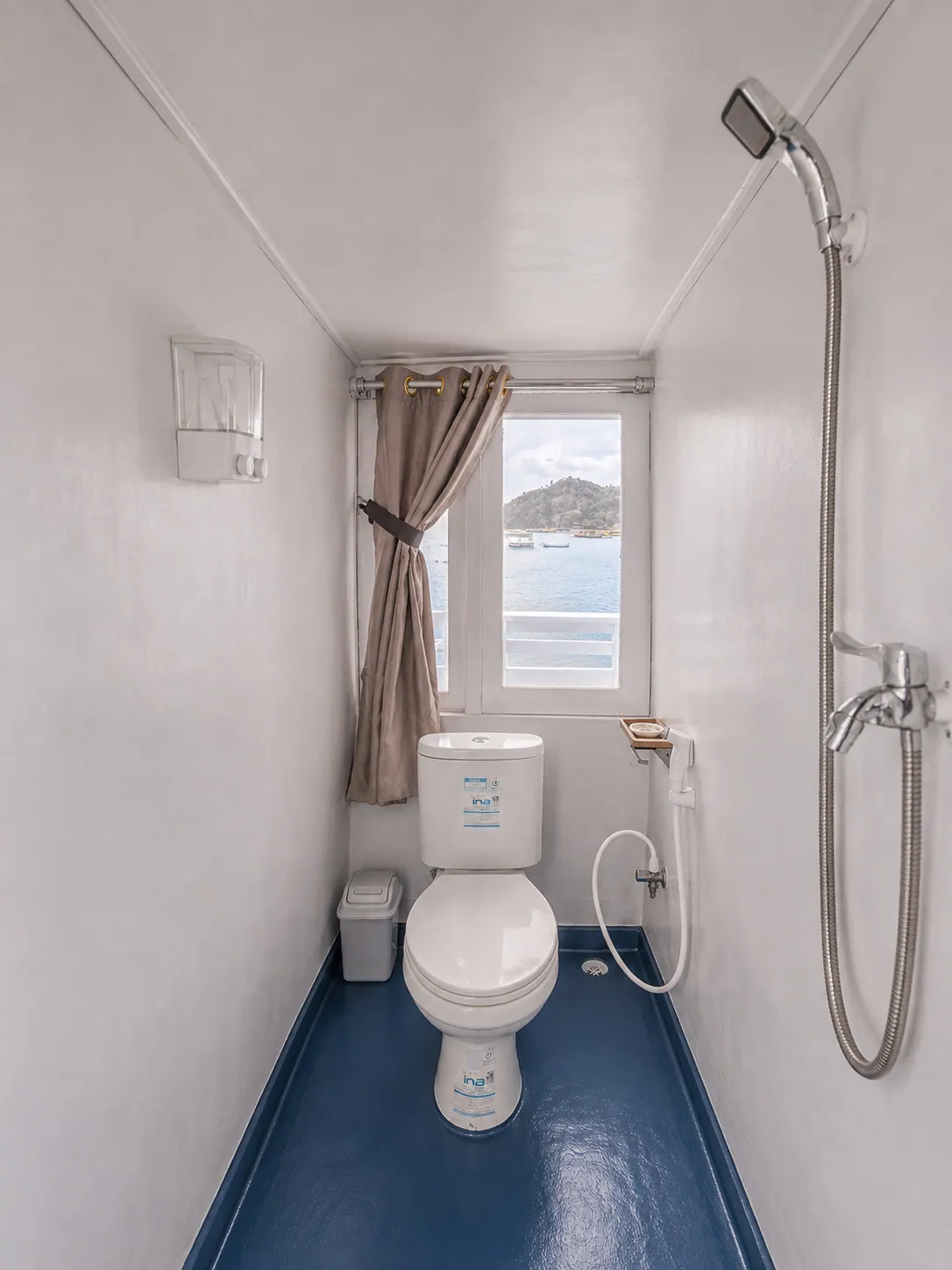 Deluxe Cabin