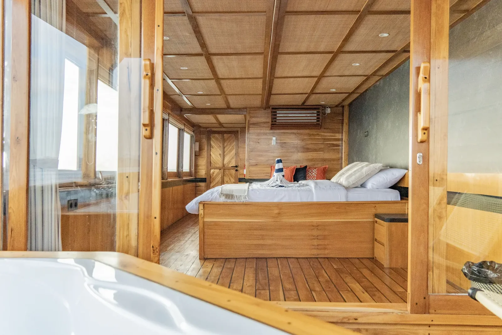 Royal Master Cabin