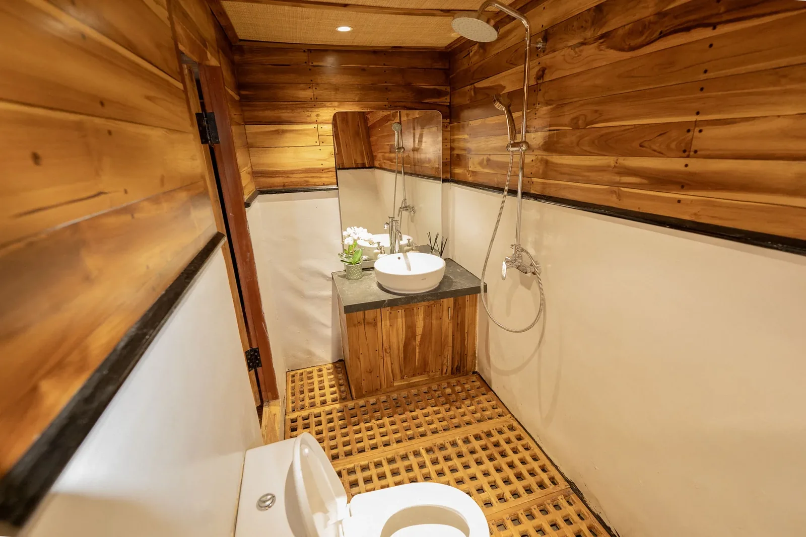 Superior Cabin