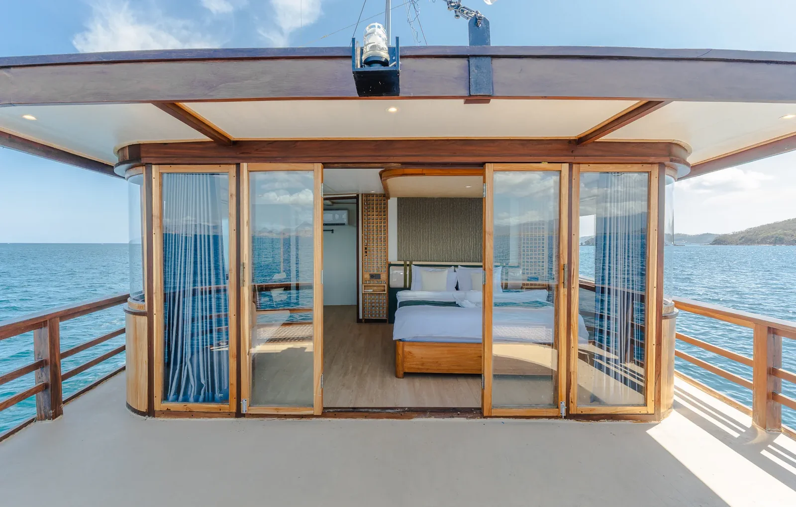 Royal Cabin