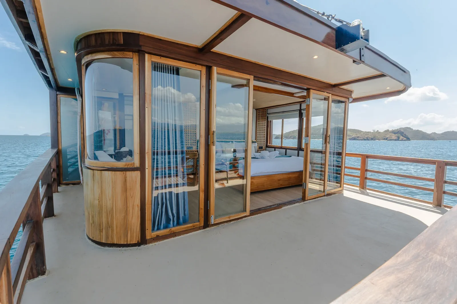 Royal Cabin
