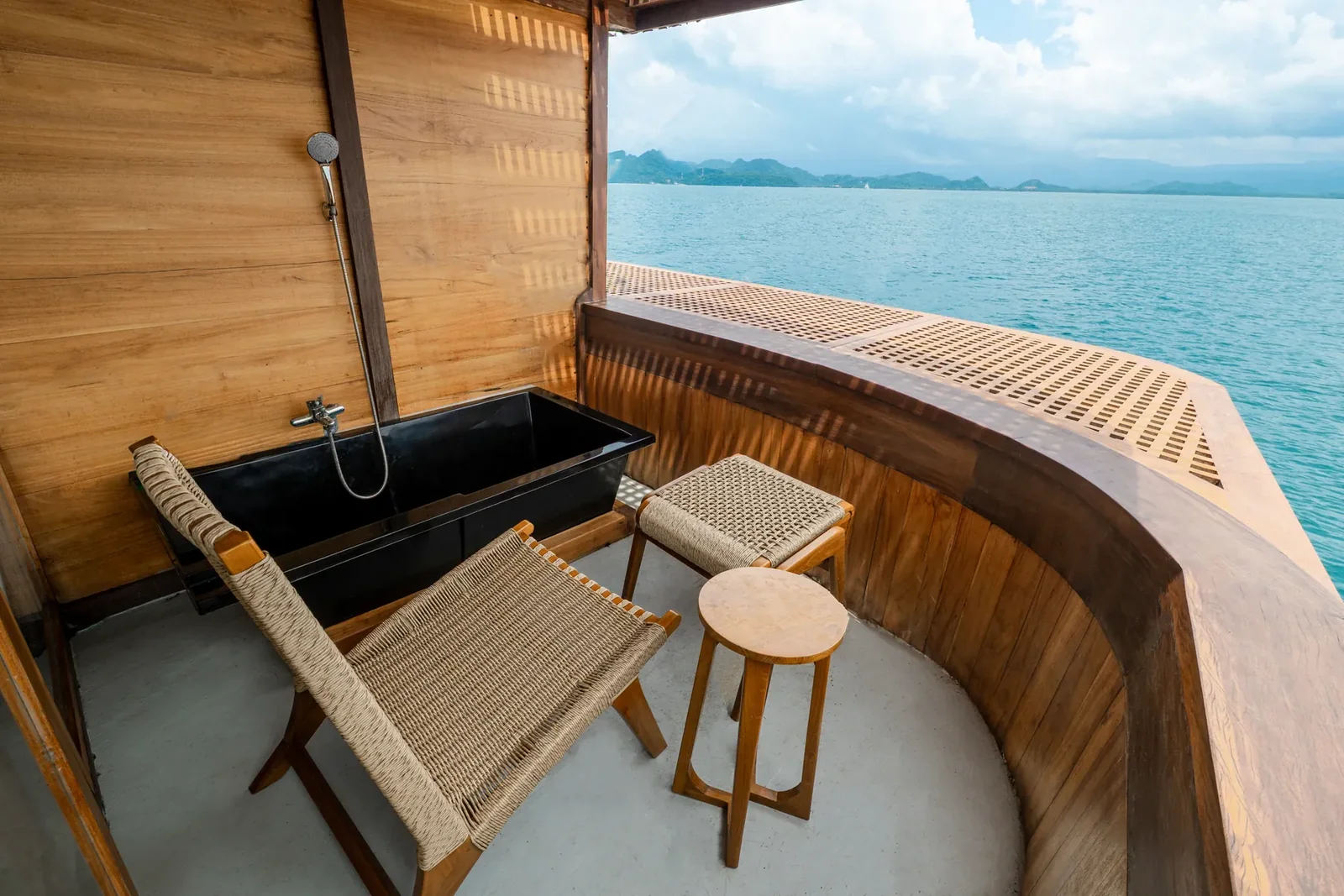 Signature Cabin