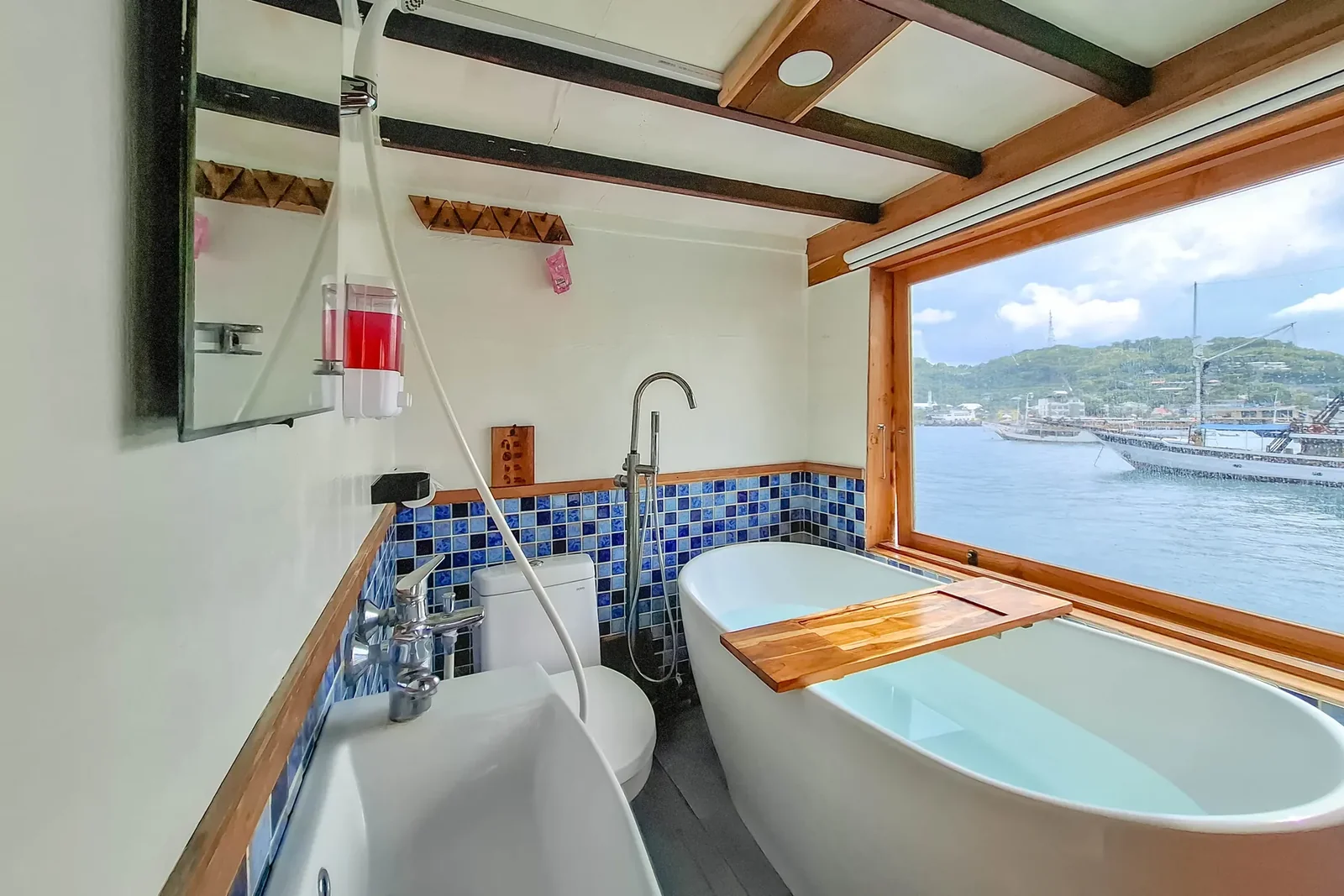 Master Cabin 1