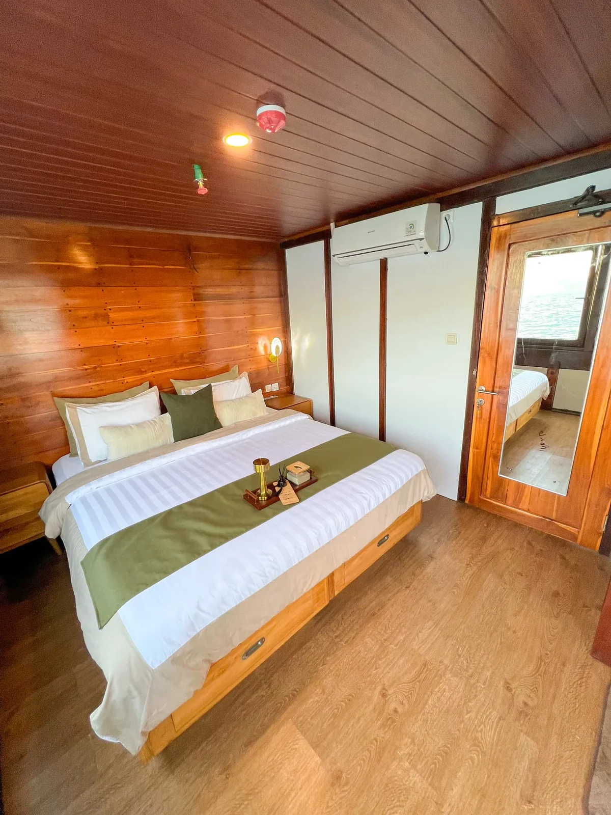 Deluxe Cabin