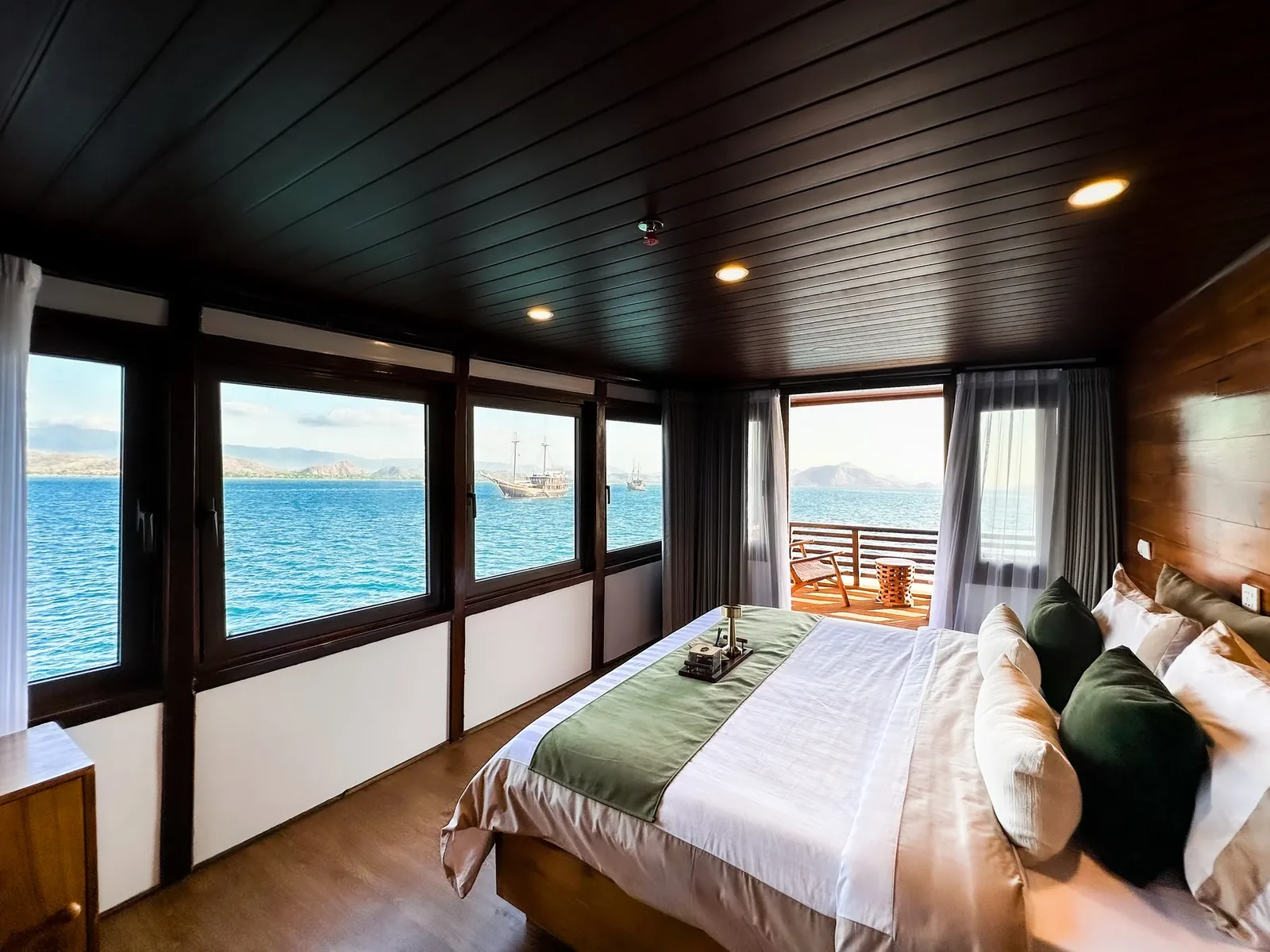 Suite Cabin