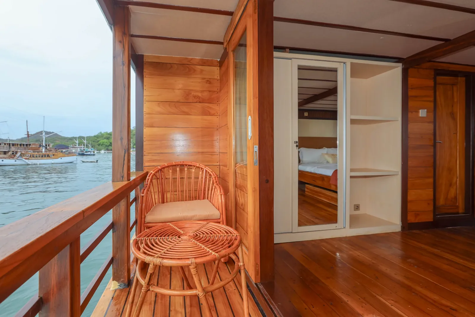 Panoramic Cabin