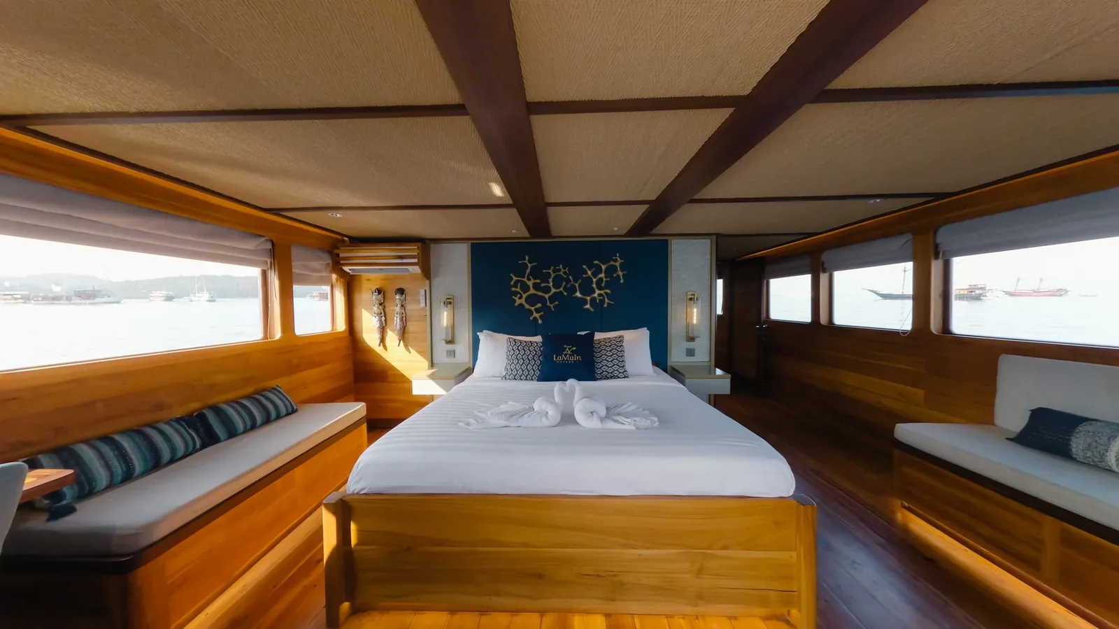 Paris Cabin