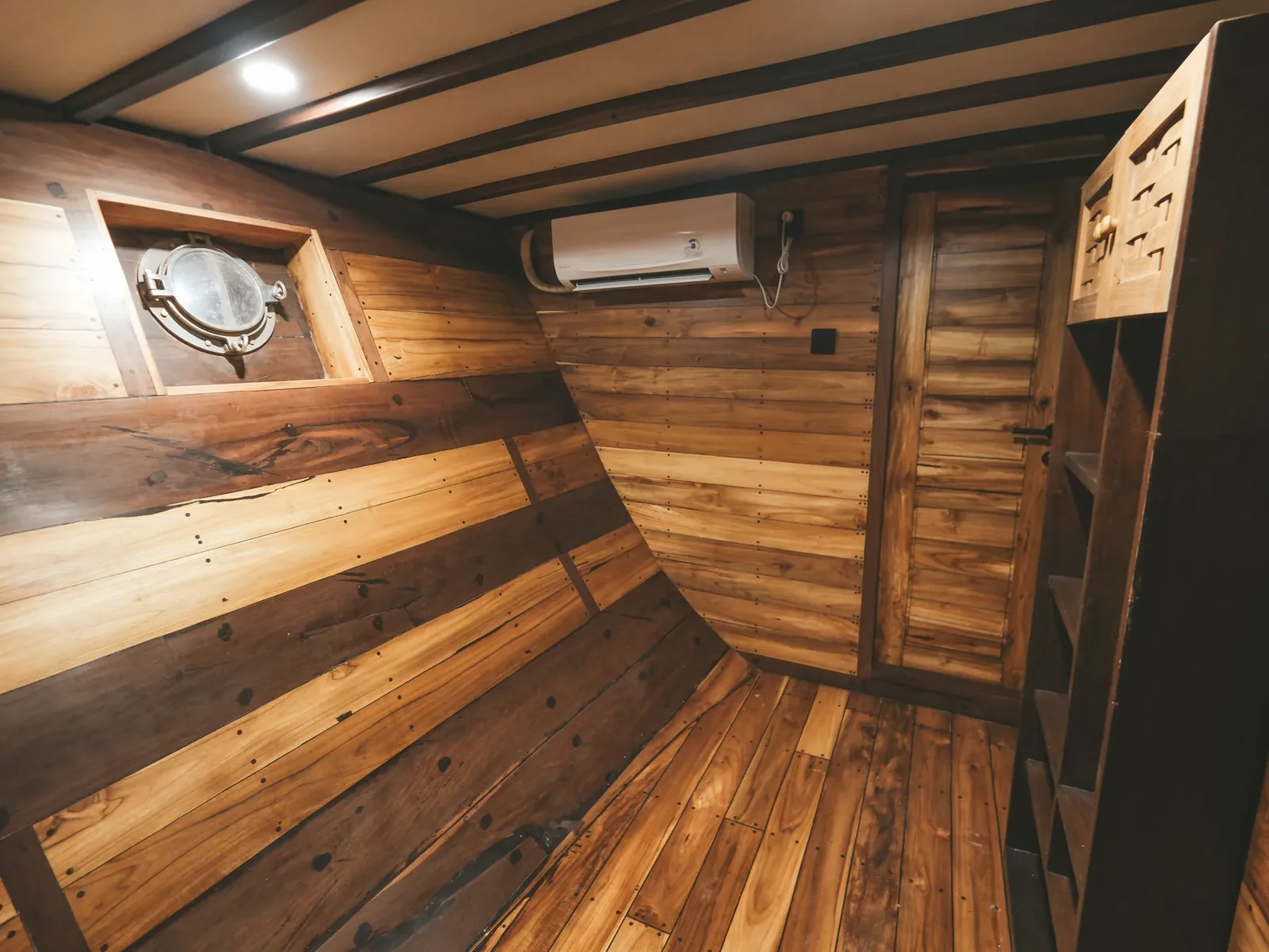 Aruna Cabin