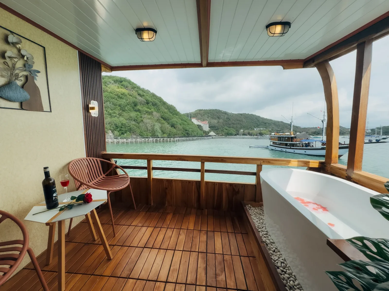 Tanaberu Cabin